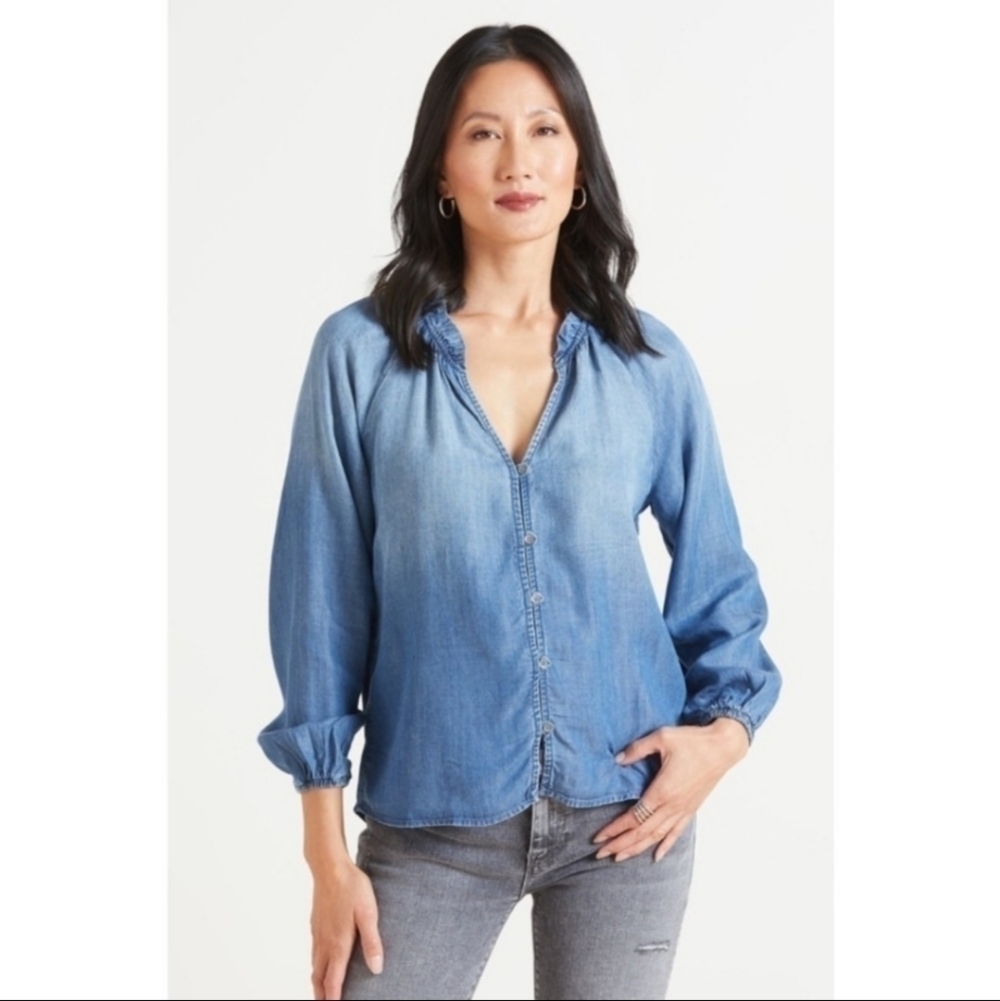 Anthropologie Cloth & Stone Ruffle Raglan Button Down Blouse